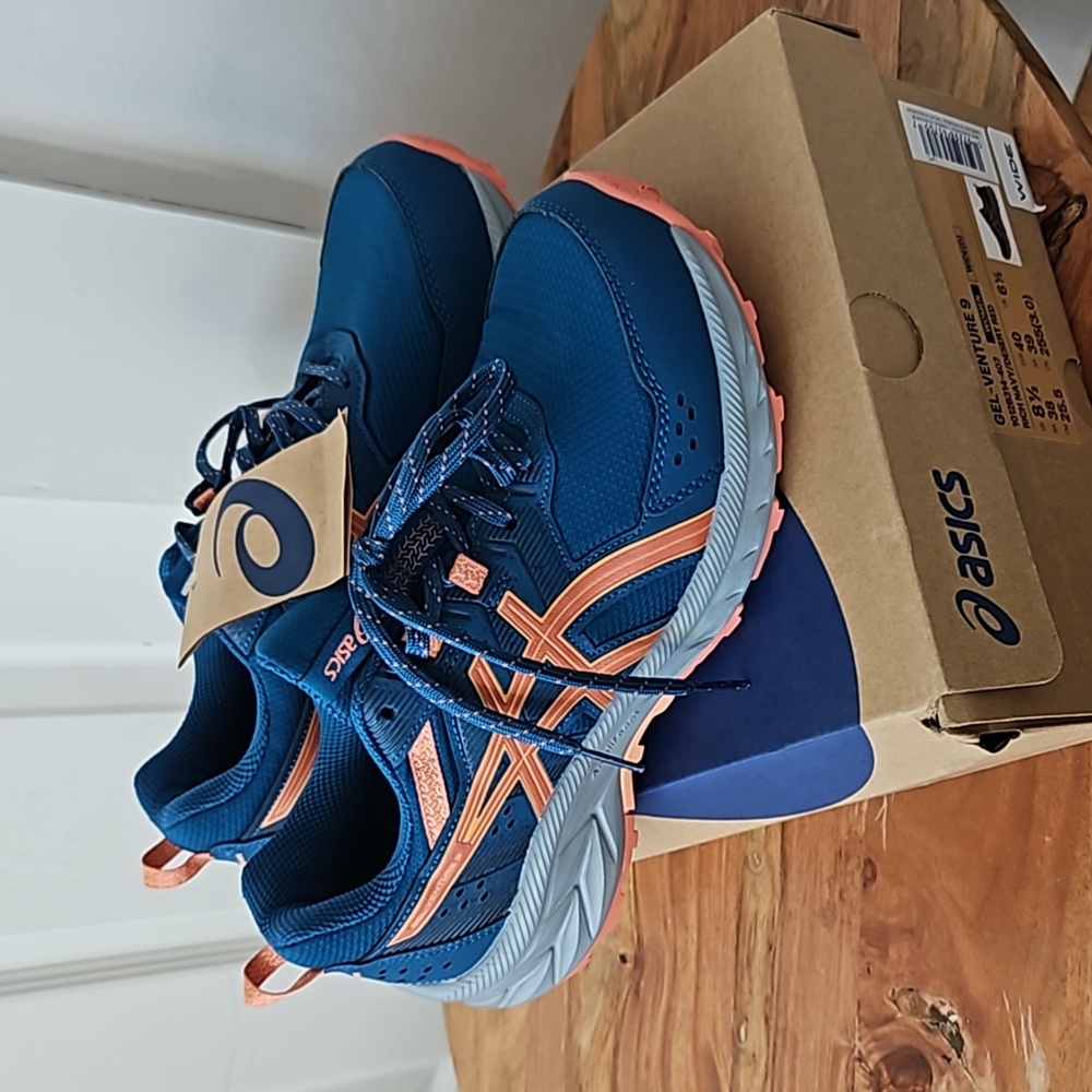Running Shoes